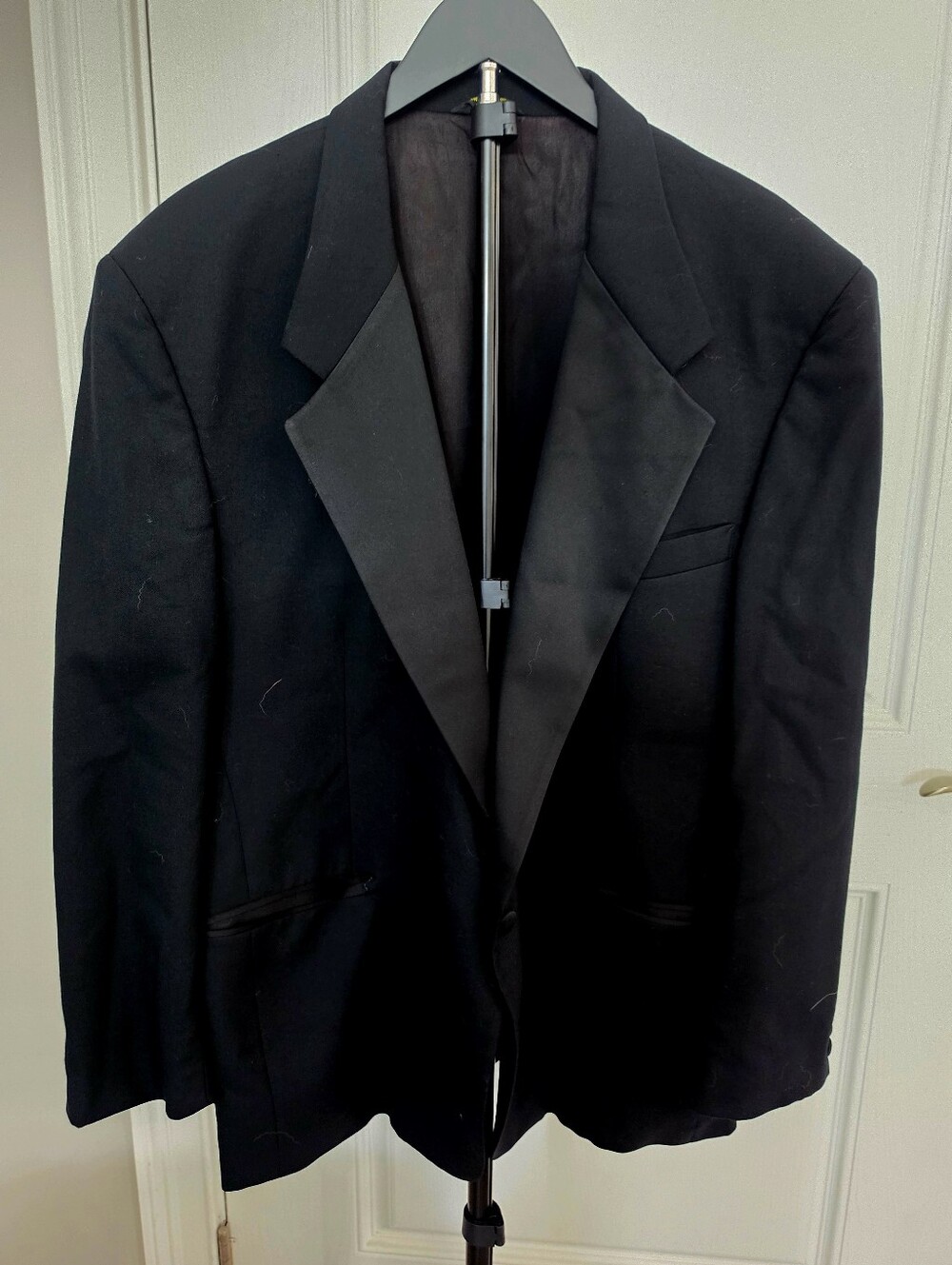 Vintage Adolfo Couture Black Wool Tuxedo Jacket Blazer Peak Lapel 44R
